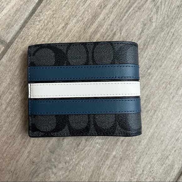 Coach 3 In 1 Wallet In Signature Canvas With Varsity Stripe - Picture 2 of 8